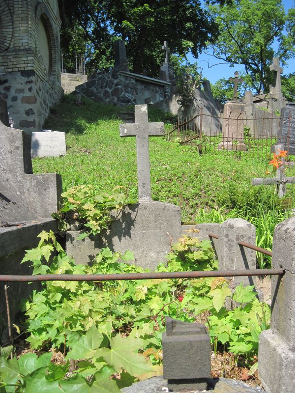 Grobowiec Eugenii Sadowskiej, cmentarz na Rossie w Wilnie, stan na 2013 r.