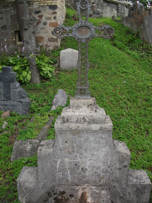 Tomb of Aniela, Anna and Ksawery Sadowski, Ross Cemetery in Vilnius, as of 2013.