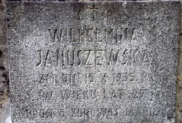 Tablica inskrypcyjna z nagrobka Wilhelminy Januszewskiej, cmentarz Na Rossie w Wilnie, stan z 2012 roku