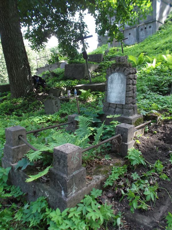 Tombstone of Julian Laudanski, Na Rossie cemetery in Vilnius, as of 2012