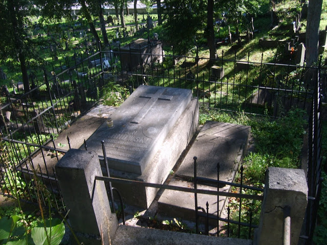 Tombstone of Helena Swiderska, Na Rossie cemetery in Vilnius, as of 2013.