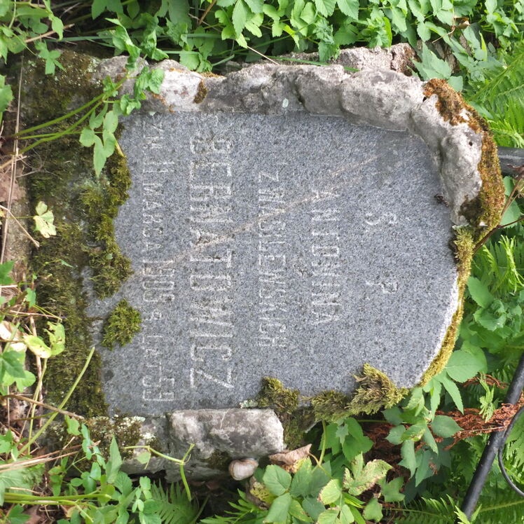 Tombstone of Antonina Bernatowicz, Na Rossie cemetery in Vilnius, as of 2013