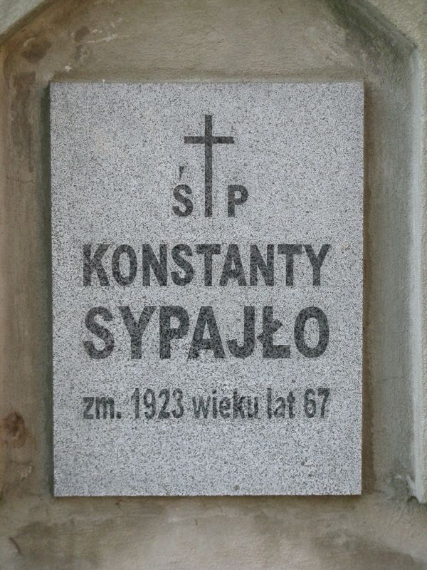 Inscription from the gravestone of Konstantin Sypajlo, Ross cemetery in Vilnius, as of 2013.