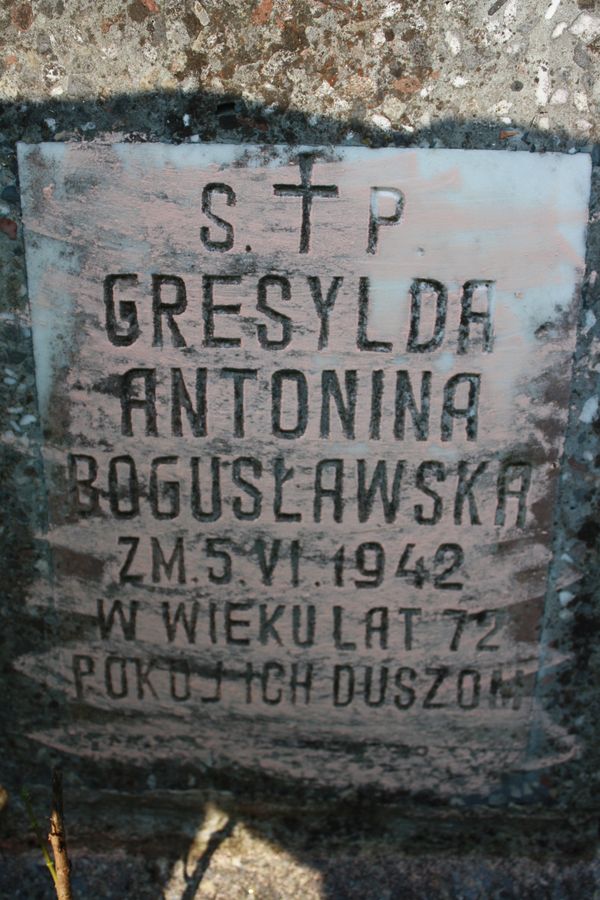 Fragment of the tombstone of Gresylda Boguslawska, Rossa cemetery in Vilnius, as of 2013
