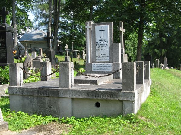 Nagrobek Antoniego Krywtiażewa Łaganowskiego, cmentarz na Rossie w Wilnie, stan z 2013 r.
