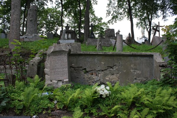 Grobowiec rodziny Chlebińskich i Karoliny Szabot, cmentarz na Rossie w Wilnie, stan z 2013