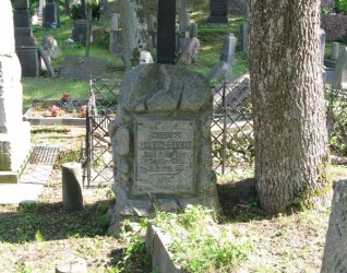 Nagrobek Konstantego Janiewicza-Janiewskiego, cmentarz na Rossie w Wilnie, stan z 2013 r.