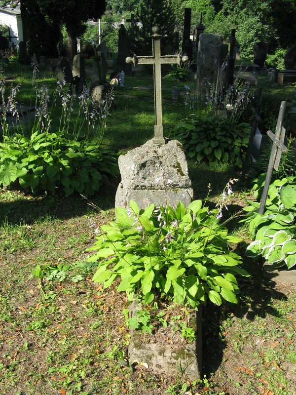 Nagrobek Joanny Sadowskiej, cmentarz na Rossie w Wilnie, stan z 2013 r.