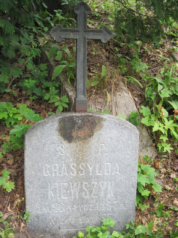 Grassylda Kiewszyn's tombstone, Ross cemetery in Vilnius, as of 2013.