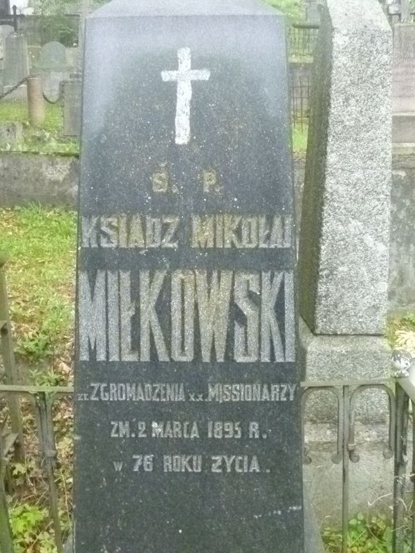 Inskrypcja nagrobka Mikołaja Miłkowskiego, cmentarz Na Rossie w Wilnie, stan z 2013