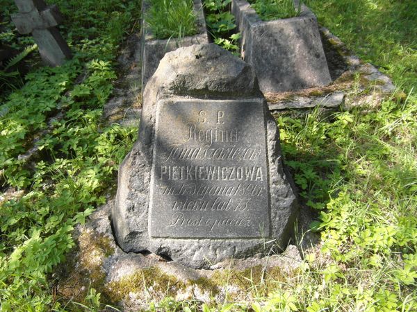 Tombstone of Regina Pietkiewicz, Na Rossie cemetery in Vilnius, as of 2013