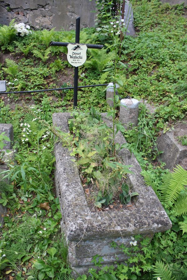 Tombstone of Jozef Walicki, Rossa cemetery in Vilnius, as of 2013