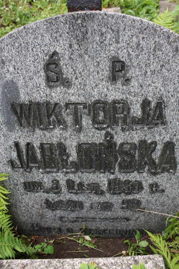 Fragment of the gravestone of Viktoria Jablonska, Rossa cemetery in Vilnius, as of 2013