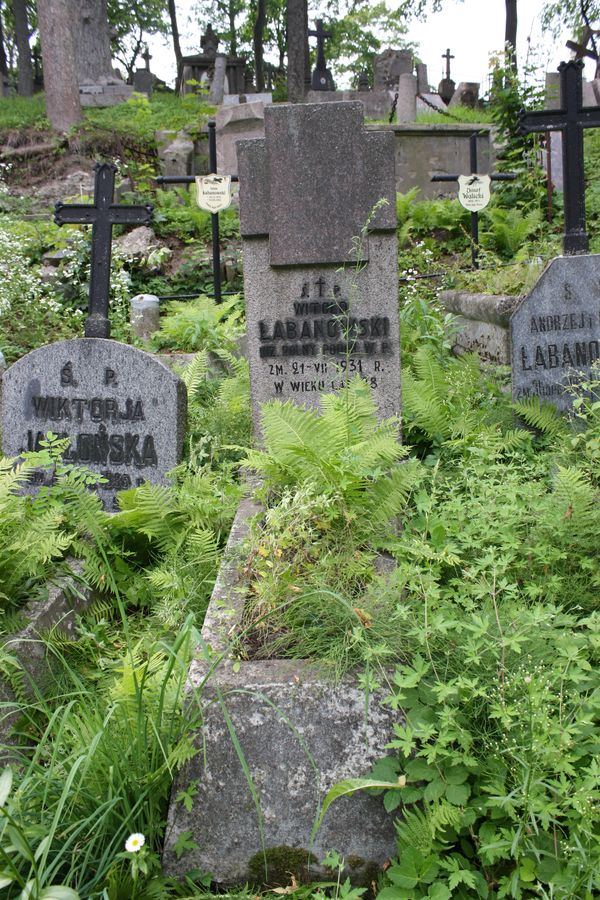 Tombstone of Vytautas Labanovsky, Rossa cemetery in Vilnius, as of 2013