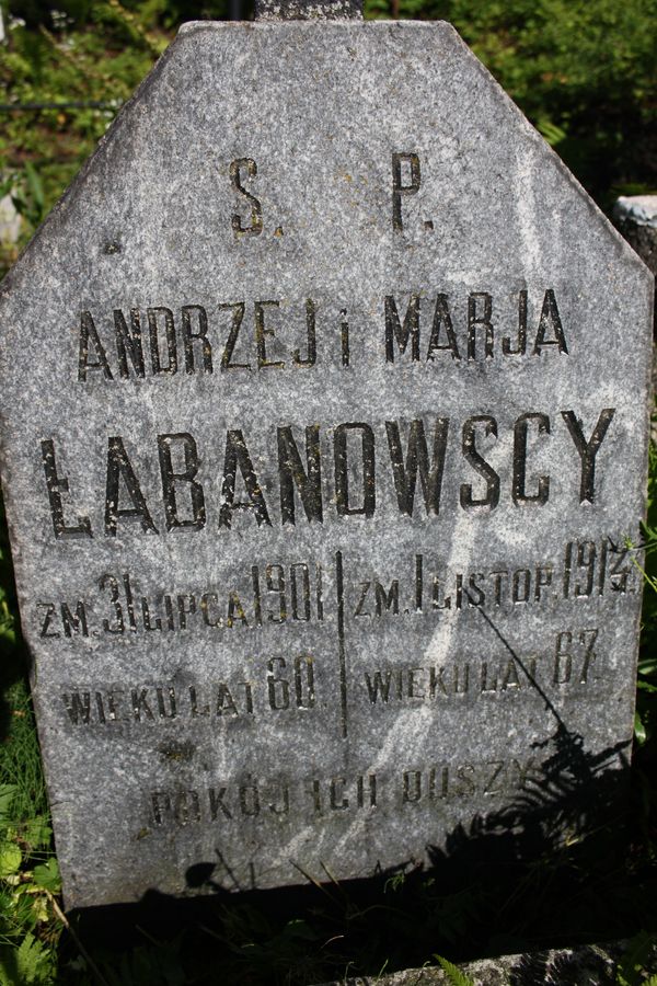 A fragment of the tombstone of Andrzej and Maria Labanowski, Rossa cemetery in Vilnius, as of 2013