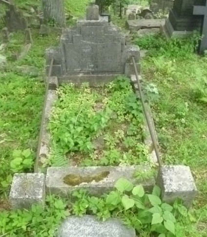 Nagrobek Eugenii i Melanii Piłsudskich, cmentarz Na Rossie w Wilnie, stan z 2013 r.