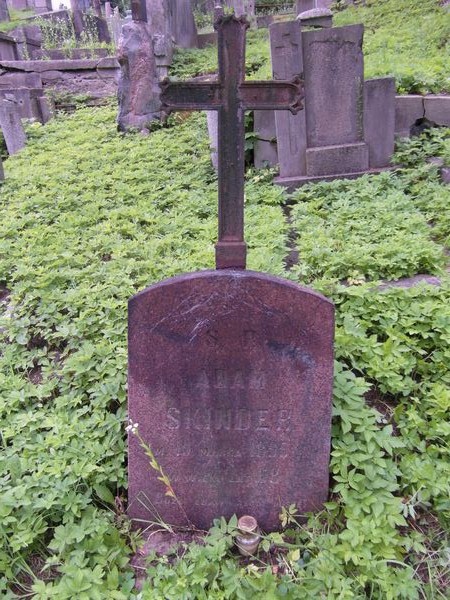 Tombstone of Adam Skinder, Na Rossie cemetery in Vilnius, as of 2013