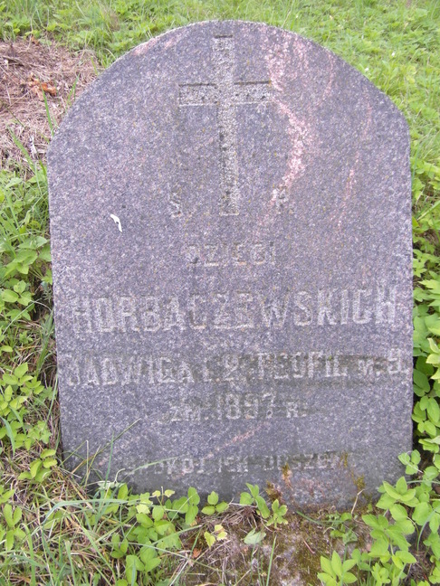 Tombstone of Jadwiga and Teofil Horbachevskis, Na Rossie cemetery in Vilnius, as of 2013