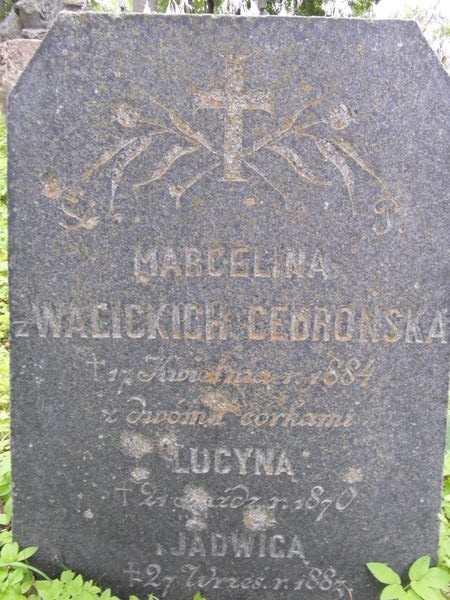 Tombstone of Marcelina, Lucyna and Jadwiga Cedroński, Na Rossie cemetery in Vilnius, as of 2013