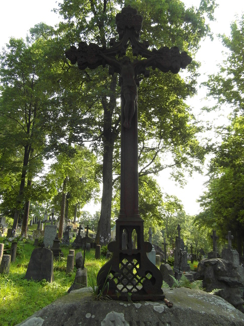 A fragment of Justyna Czadowska's tombstone, Na Rossie cemetery in Vilnius, as of 2013