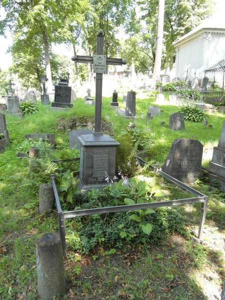 Tombstone of the Markievičius family, Na Rossie cemetery in Vilnius, as of 2013