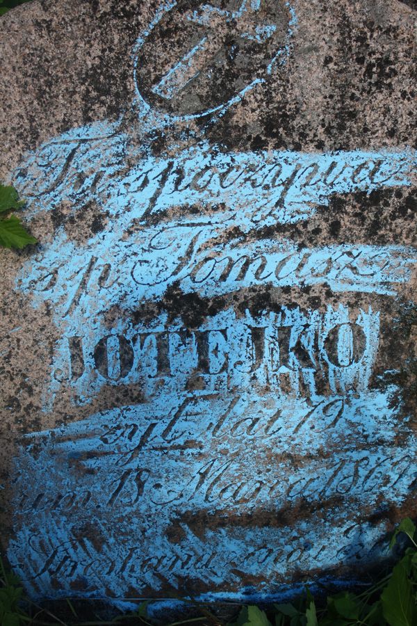 Fragment of Tomas Yotejko's tombstone, Rossa cemetery in Vilnius, state 2013