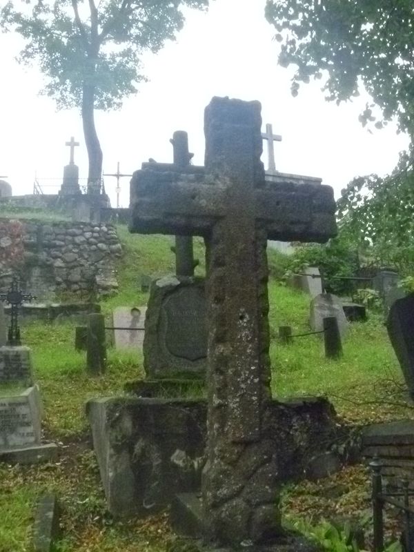 Fragment of a tombstone of Edmund and Ignacy Rosenberg, Na Rossie cemetery in Vilnius, as of 2013
