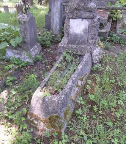 Nagrobek Ewy Zabłoji, cmentarz Na Rossie w Wilnie, stan z 2013