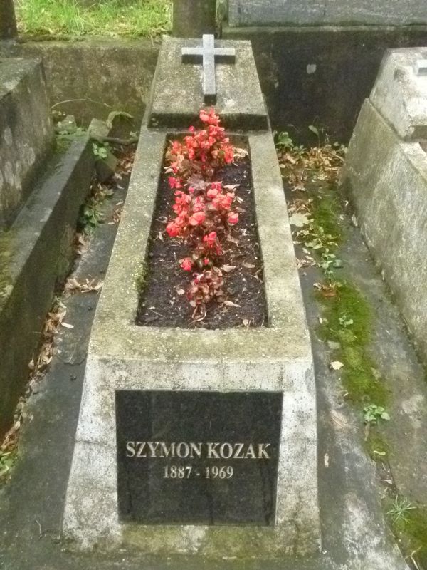 Tombstone of Szymon Kozak, Na Rossie cemetery in Vilnius, as of 2013
