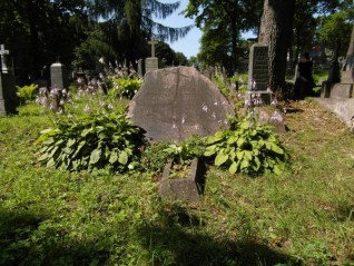 Nagrobek Henryki Błażejewicz i Marii Szwed oraz Eweliny i Ferdynanda Szpitznagel  , cmentarz Na Rossie w Wilnie, stan z 2013