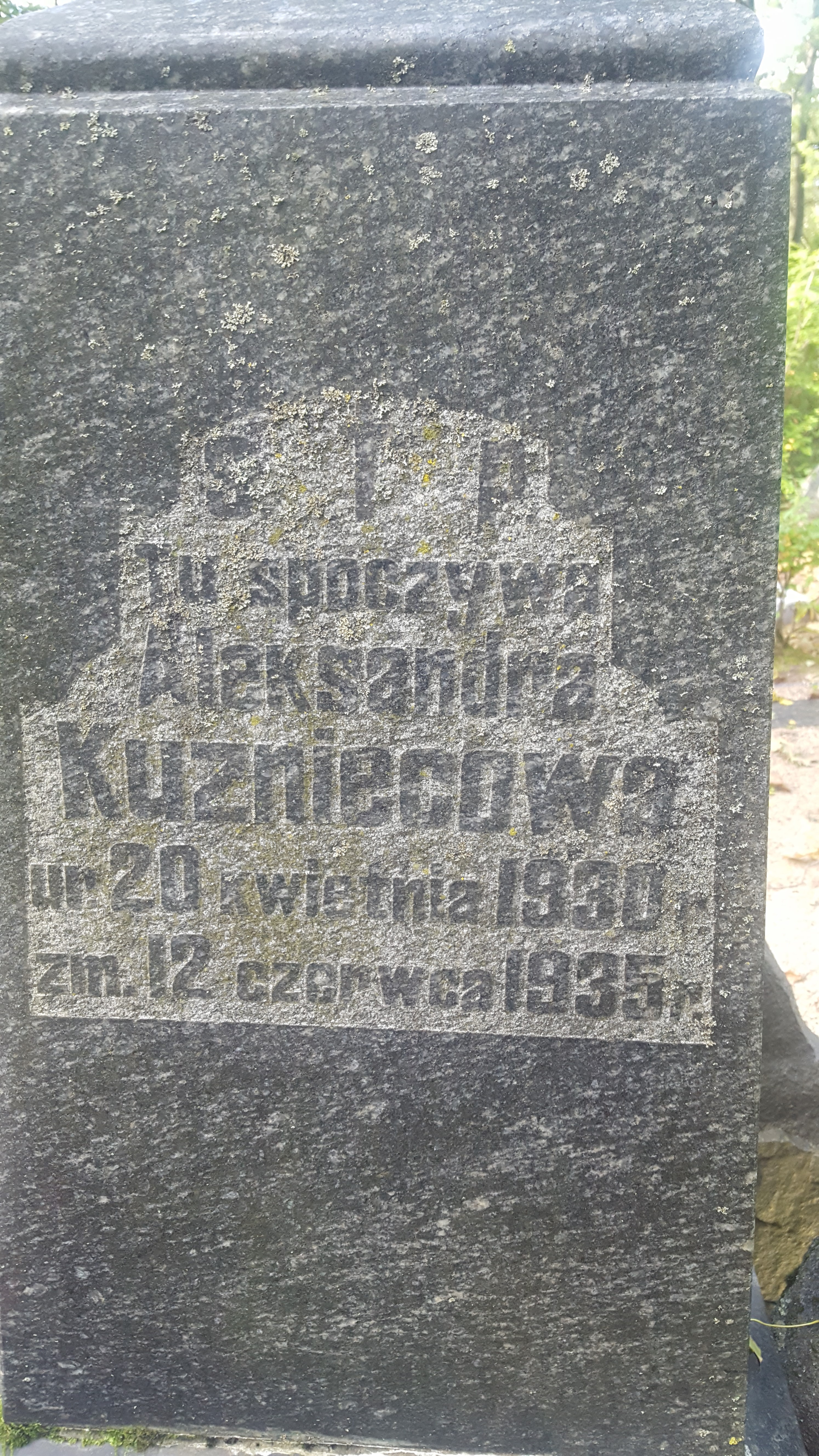 Inscription from the tombstone of Alexander Kuznetsov, St Michael's cemetery in Riga, as of 2021.
