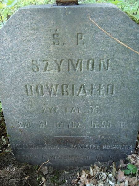 Fragment nagrobka Szymona Dowgiałło z cmentarza na Rossie w Wilnie, stan z 2013 r.