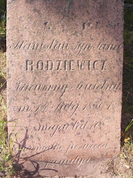 Tombstone of Stanislaw Rodziewicz, Na Rossie cemetery in Vilnius, as of 2013