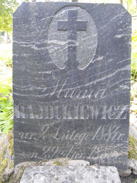 Tombstone of Mania Hajdukevich, Na Rossie cemetery in Vilnius, as of 2013