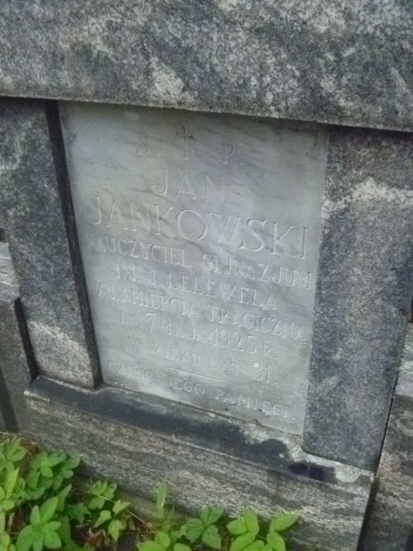 Inskrypcja nagrobka Jana Jankowskiego, cmentarz Na Rossie w Wilnie, stan z 2013