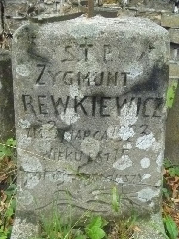 Inskrypcja nagrobka Zygmunta Rewkiewicza, cmentarz Na Rossie w Wilnie, stan z 2013