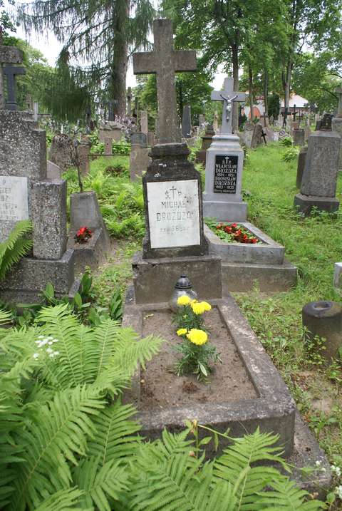 Nagrobek Michał Drożdża, cmentarz Na Rossie w Wilnie, stan z 2013
