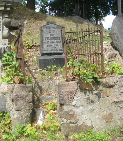 Nagrobek Anny Żylińskiej, cmentarz na Rossie w Wilnie, stan na 2013 r.