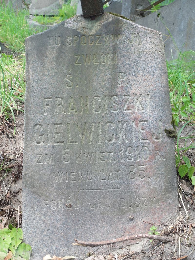 Fragment nagrobka Franciszki Gielwickiej, cmentarz na Rossie w Wilnie, stan z 2015