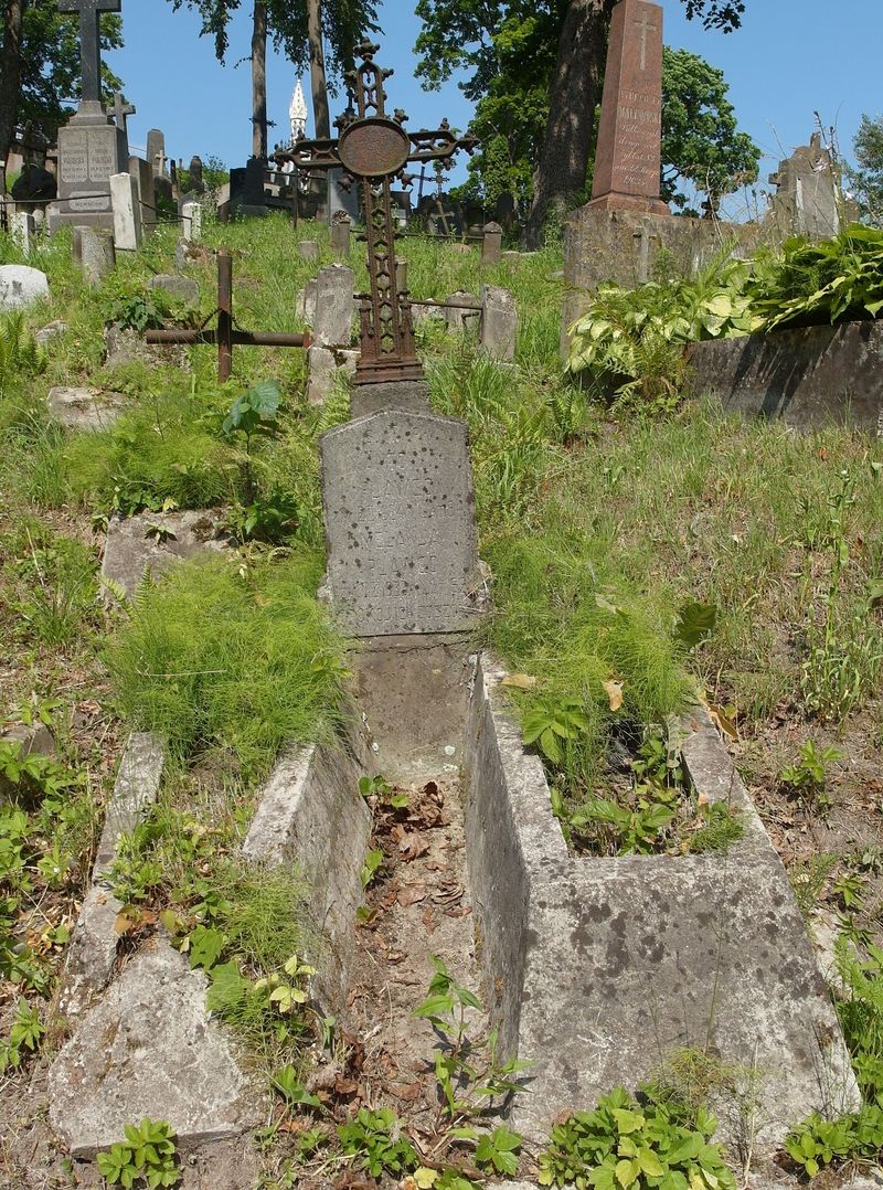 Tombstone of Antoni and Melania Plawgo, Ross Cemetery, Vilnius, 2015