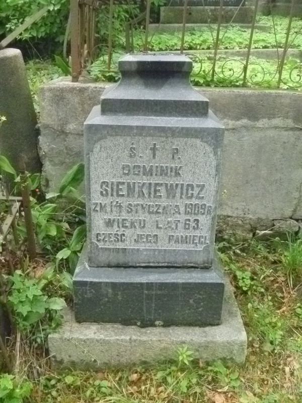 Tombstone of Dominik Sienkiewicz, Na Rossie cemetery in Vilnius, as of 2013