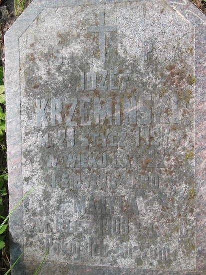 Fragment nagrobka Józefa i Marii Krzemińskich, cmentarz na Rossie w Wilnie, stan z 2013