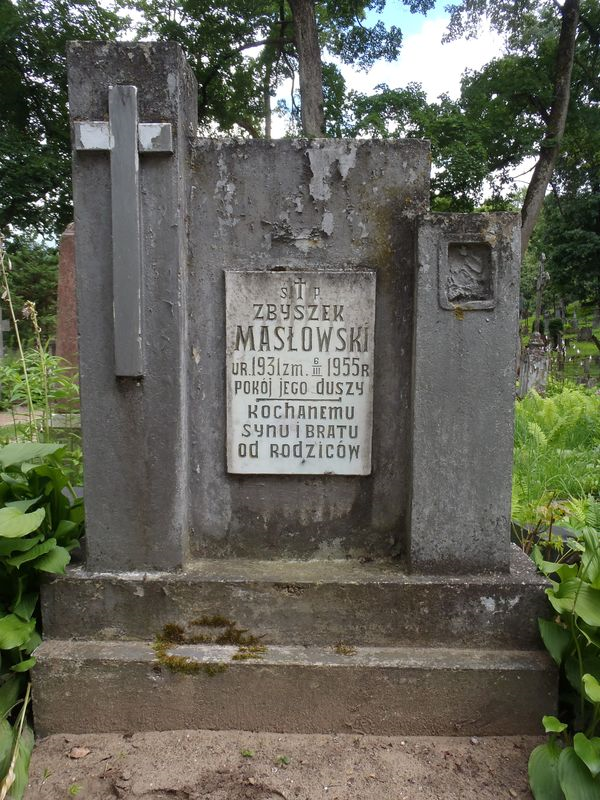 Tombstone of Zbyszek Maslowski, Ross cemetery in Vilnius, state of 2013
