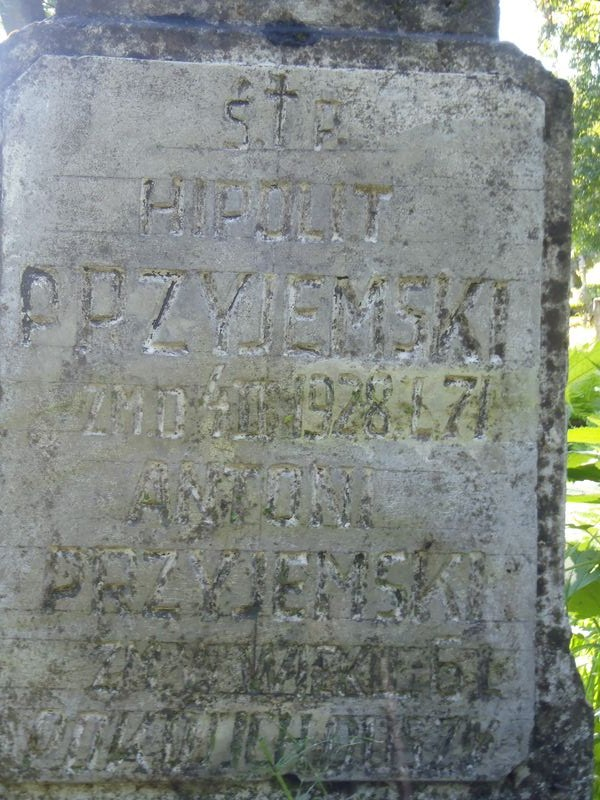 Inscription on the gravestone of Antoni and Hipolit Przyjemski, Rossa cemetery in Vilnius, as of 2013