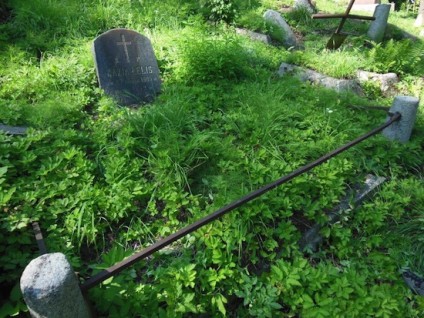 Nagrobek Franciszka, Kazimiery, Wojciecha Łelisów, cmentarz na Rossie w Wilnie, stan z 2013