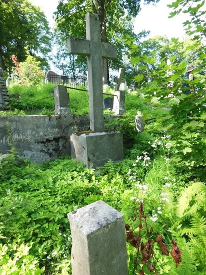 Nagrobek Agnieszki Gnizyńskiej i Jana Miedziunasa, cmentarz na Rossie w Wilnie, stan z 2013