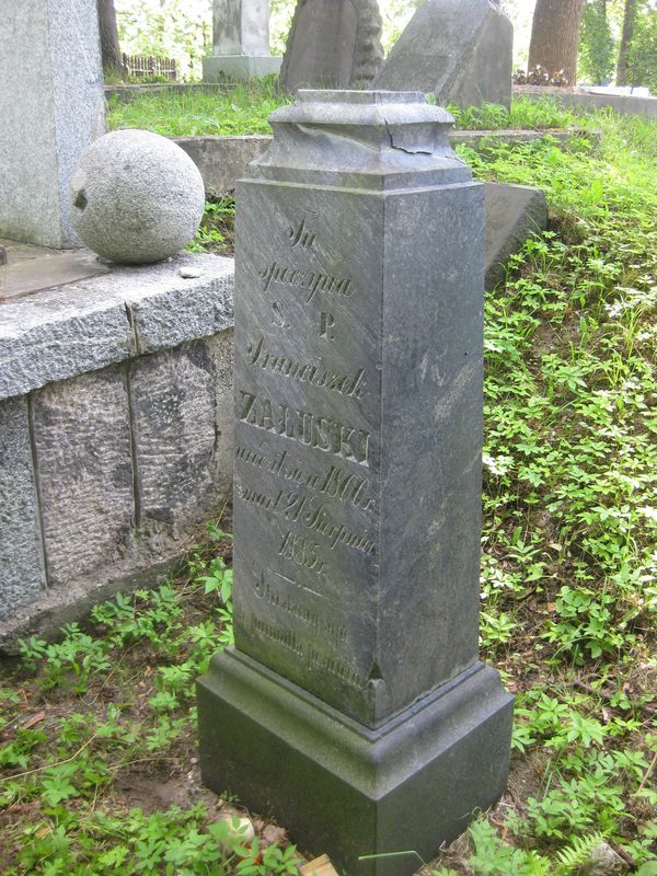 Tombstone of Franciszek Załuski, Rossa cemetery in Vilnius, as of 2013.