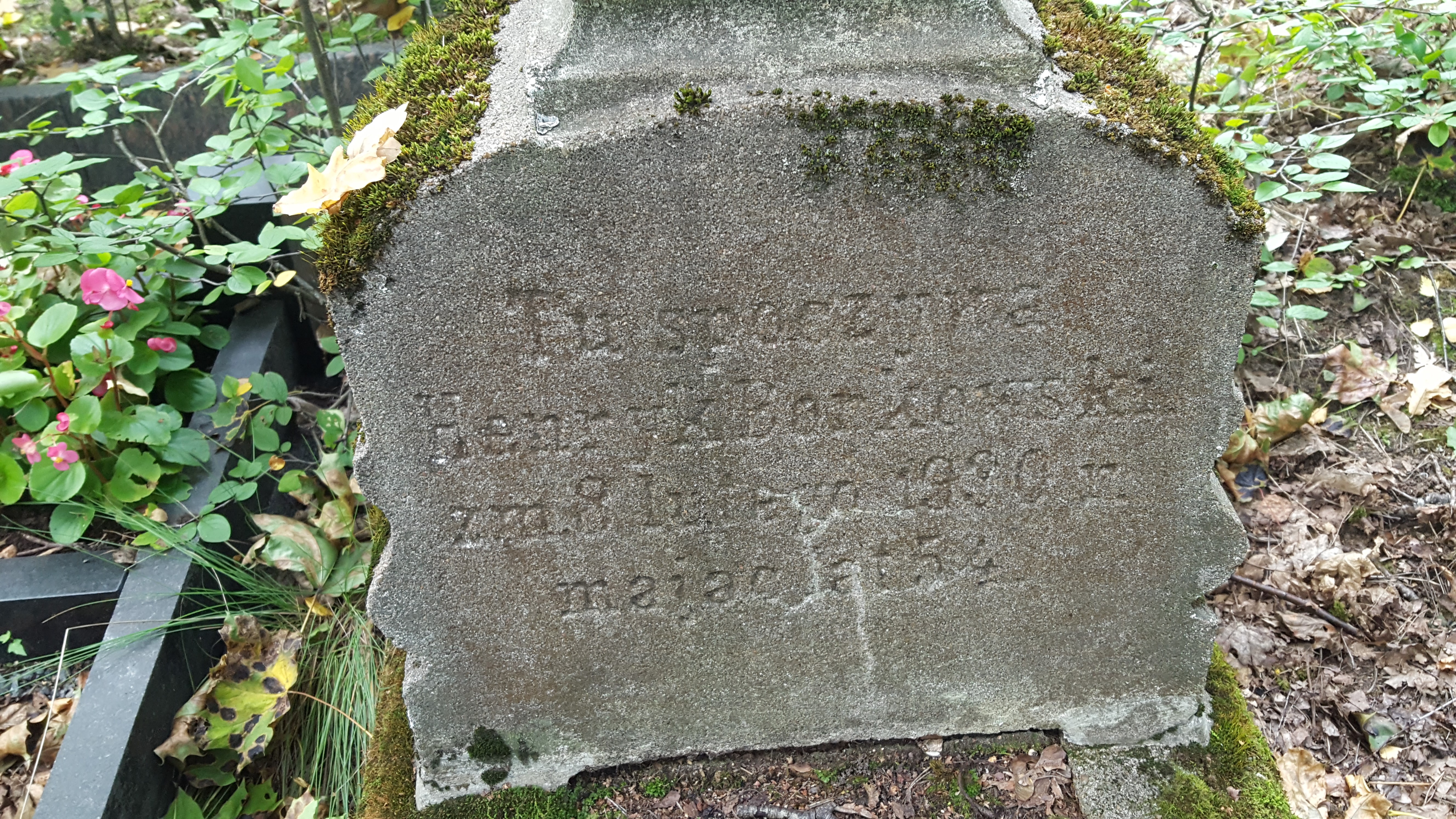 Inscription from the tombstone of Henryk Borkowski, St Michael's cemetery in Riga, as of 2021.
