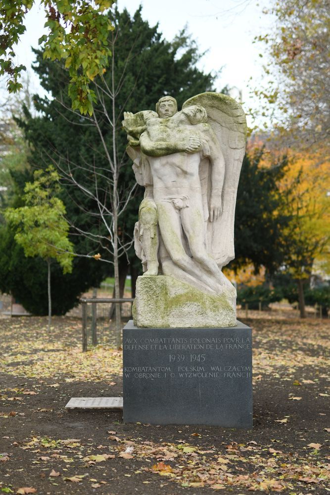 Photo showing Monument to Polish Combatants 1939-1945 in Paris