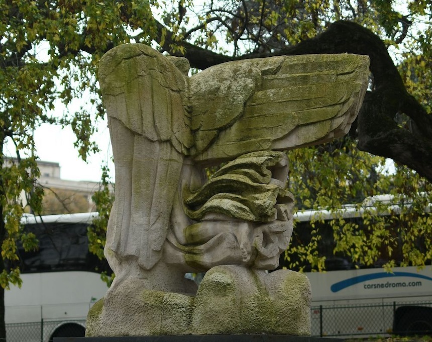 Photo showing Monument to Polish Combatants 1939-1945 in Paris